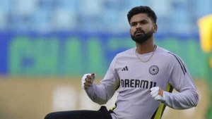 Shreyas Iyer Faces Test Team Delay Despite Strong Form, Analyst Claims