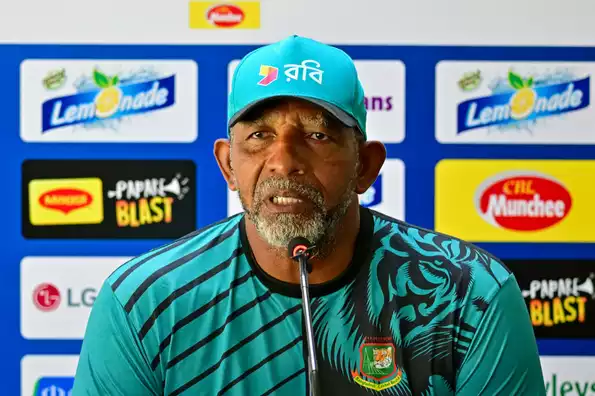 Coach Simmons to seek medical advice in London